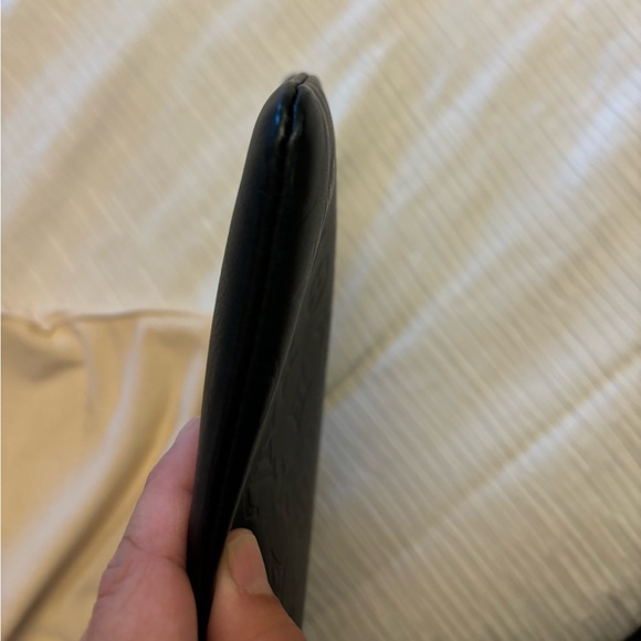 Louis Vuitton Discovery Pochette - Picture 8 of 8